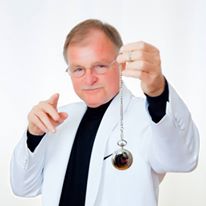 Dr Dan Anders headshot